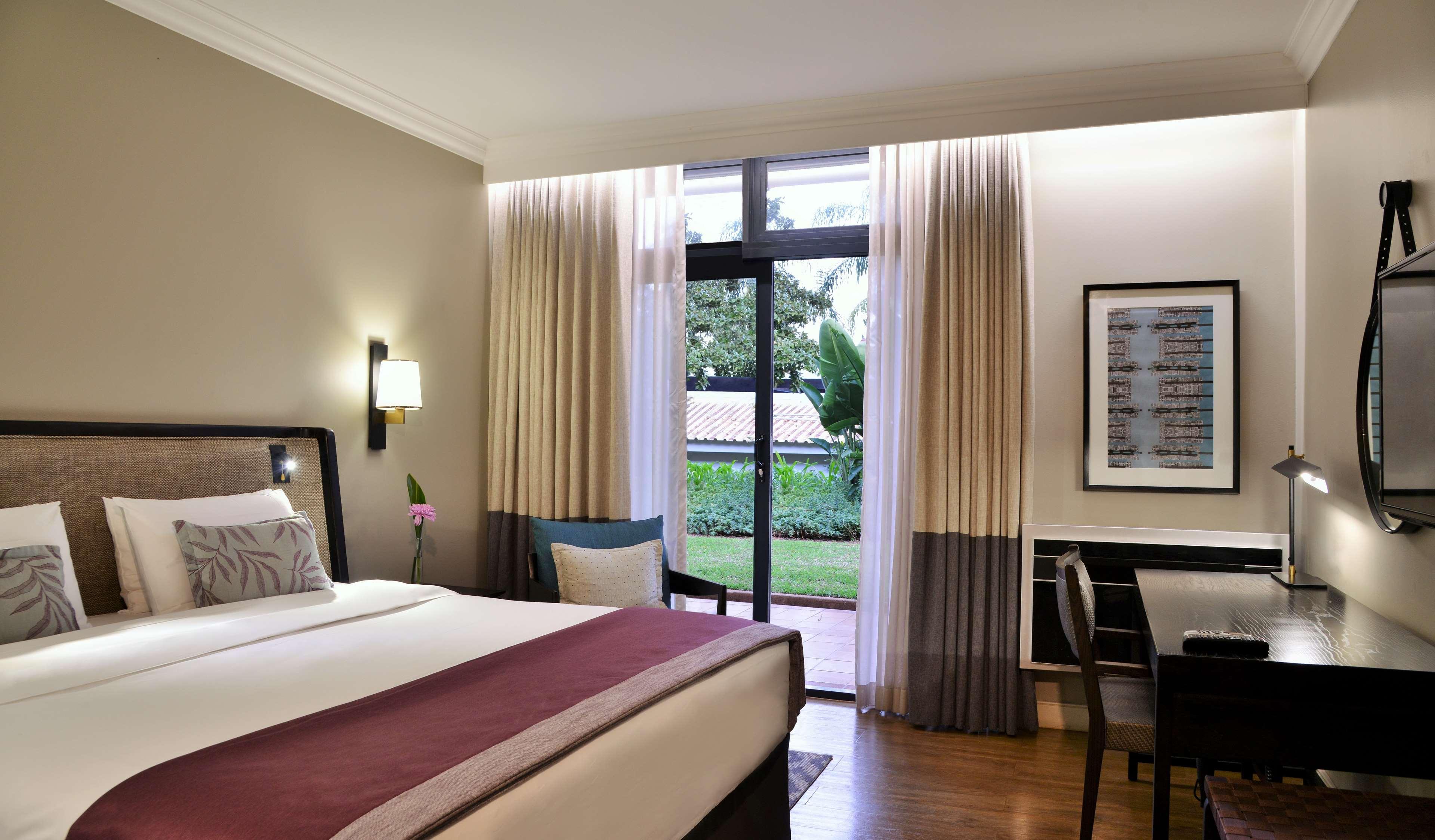 Avani Gaborone Resort & Casino Extérieur photo