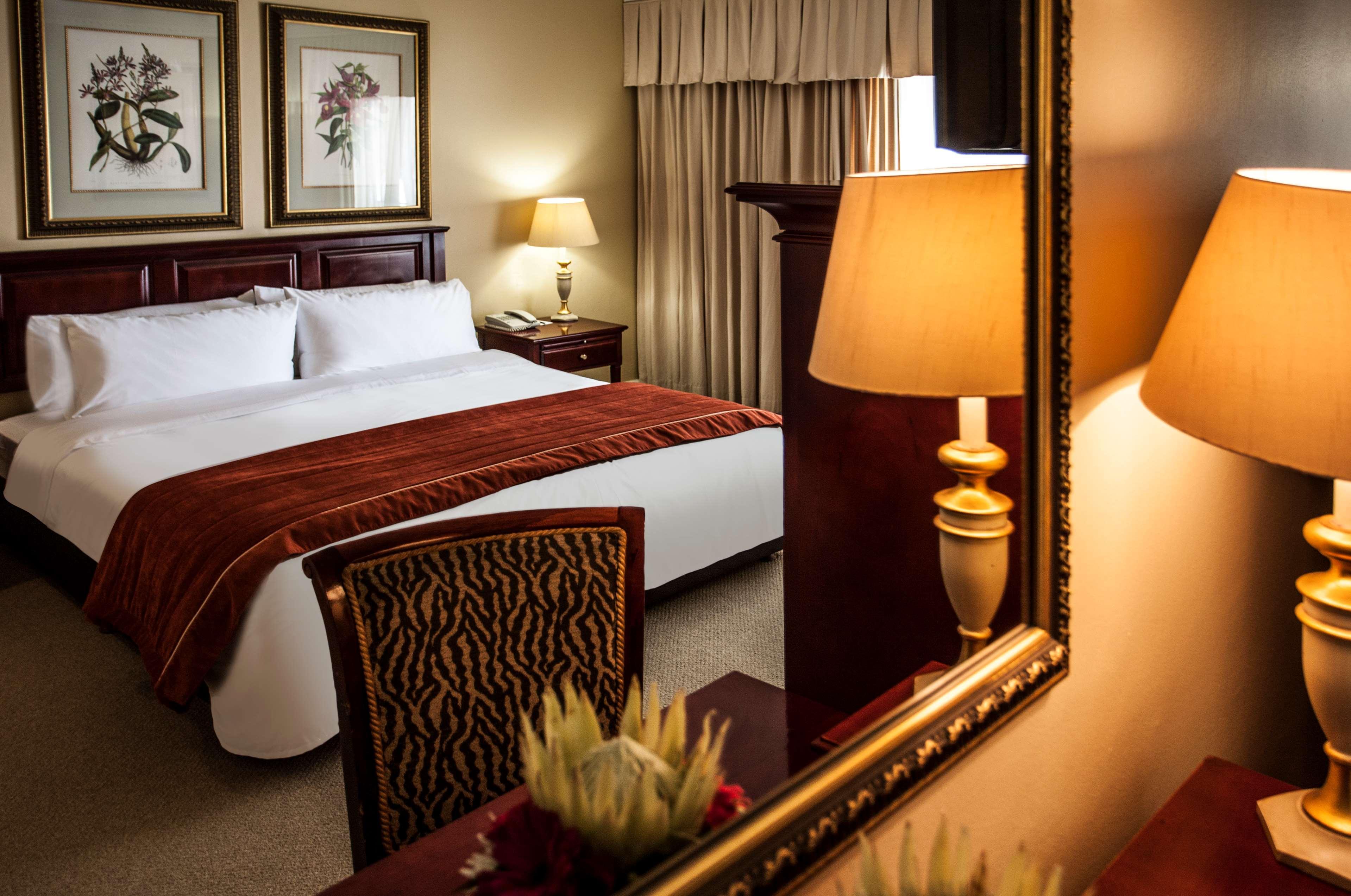 Avani Gaborone Resort & Casino Extérieur photo