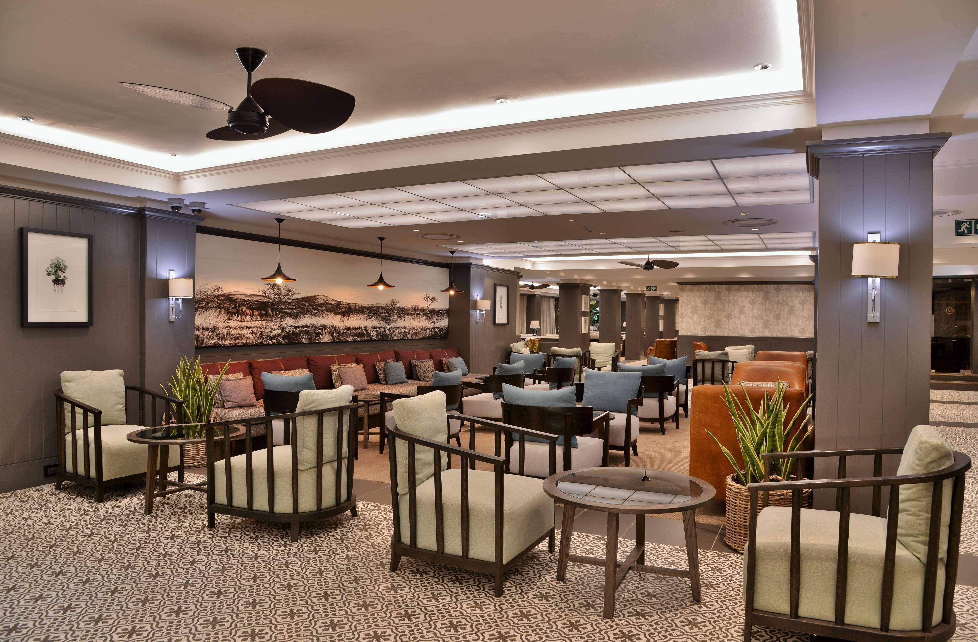 Avani Gaborone Resort & Casino Extérieur photo
