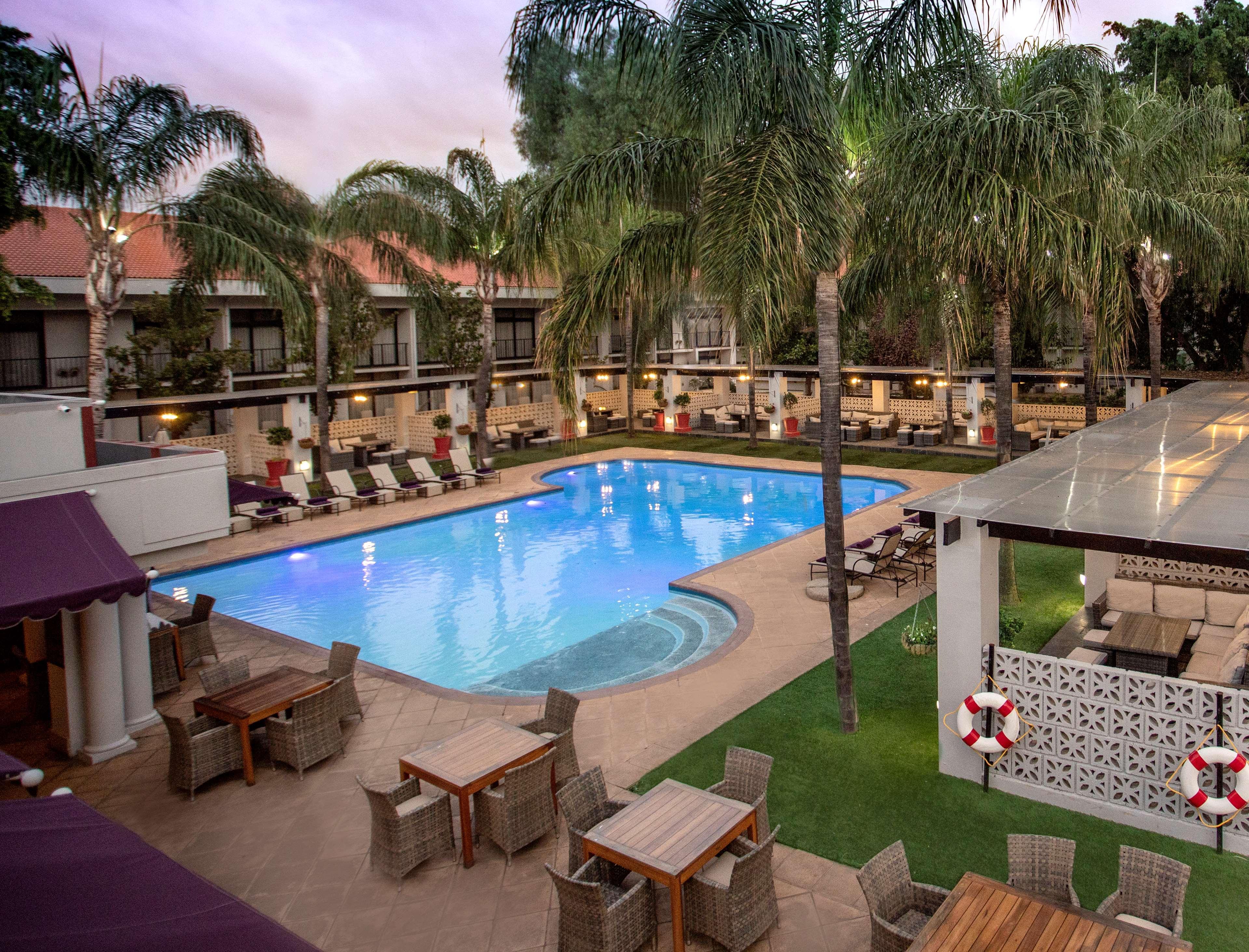 Avani Gaborone Resort & Casino Extérieur photo
