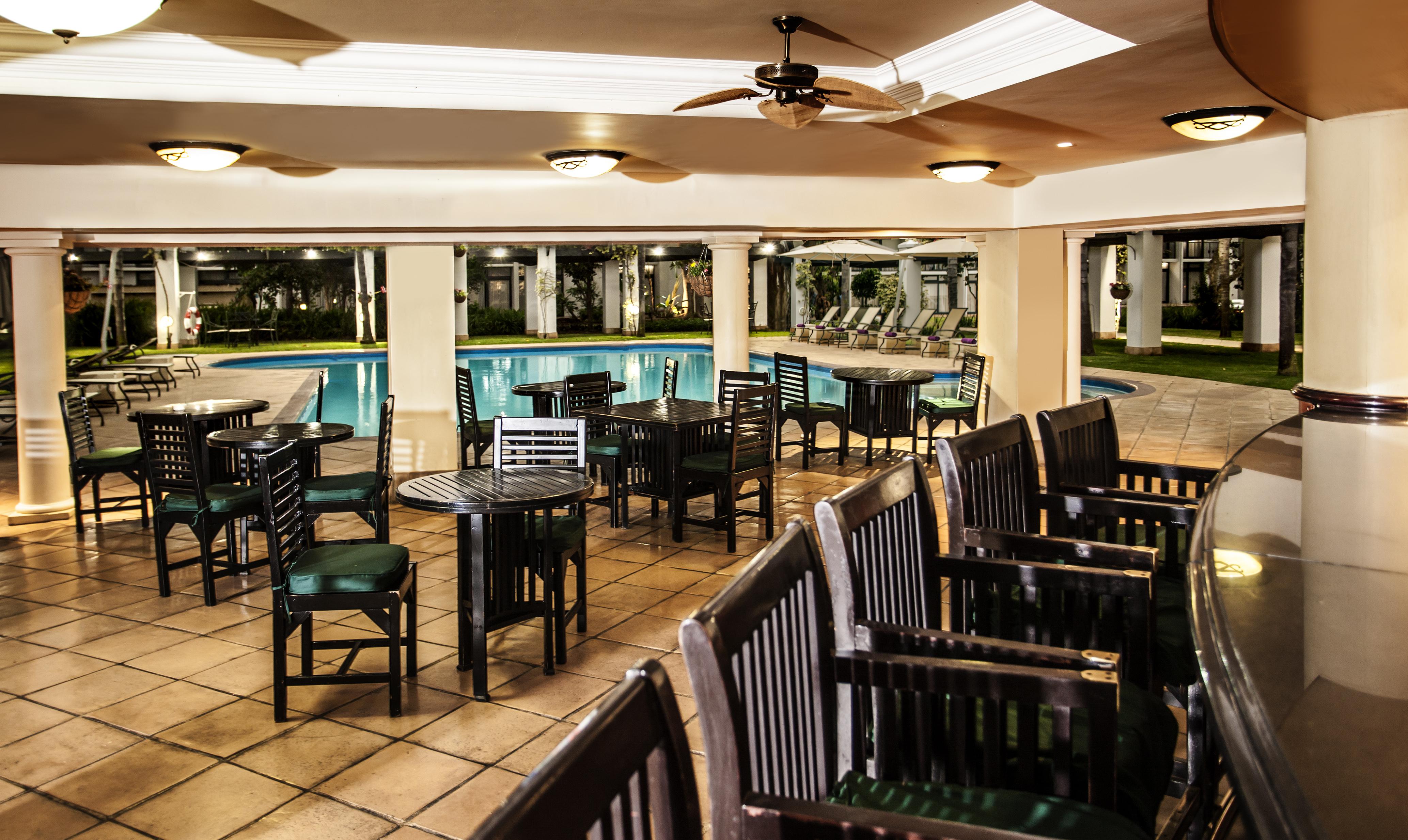 Avani Gaborone Resort & Casino Extérieur photo