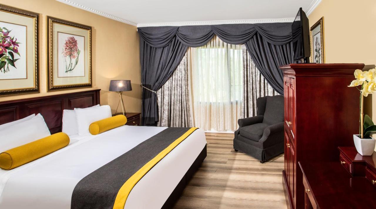 Avani Gaborone Resort & Casino Extérieur photo